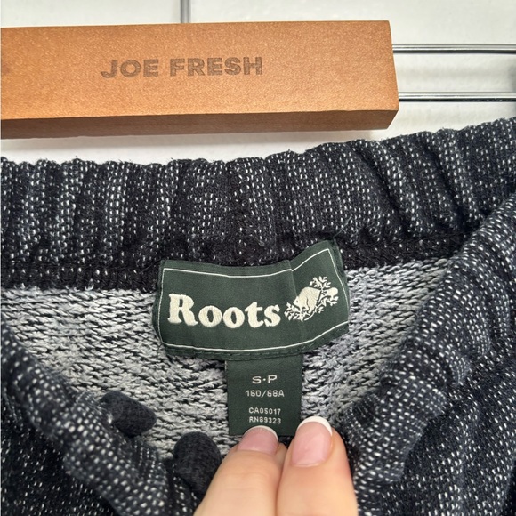 ⭐️3 for $30⭐️ Roots Sweatpants - Picture 3 of 5